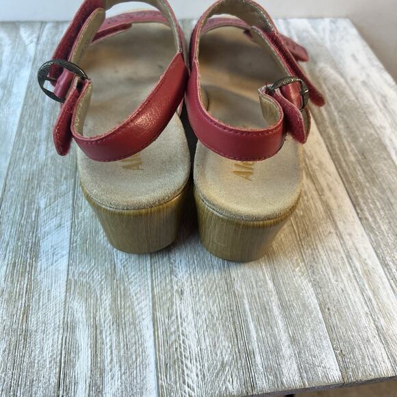 Alegria Red Leather Buckle Platform Sandals Size 8 41 10-10.5 - Picture 9 of 12